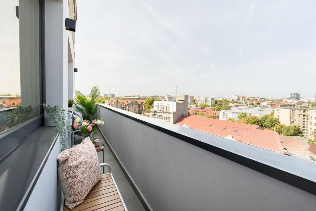Stunning Views 3Br Sunny Flat - Amazing Terrace Apartment Bucharest Exterior photo