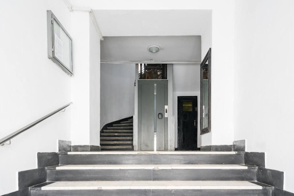 Stunning Views 3Br Sunny Flat - Amazing Terrace Apartment Bucharest Exterior photo
